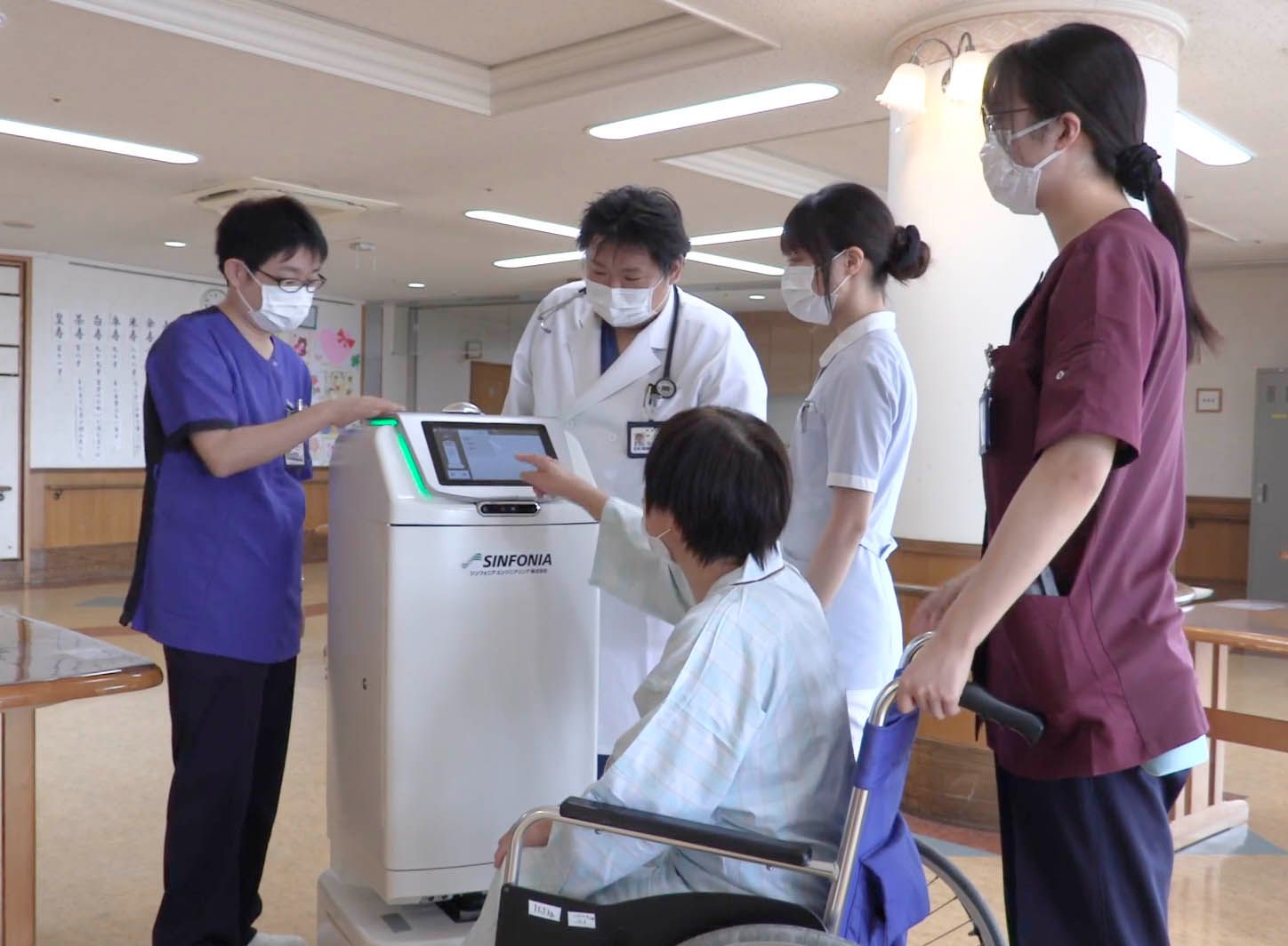 自律走行型搬送ロボット「AmuA（アムア）」